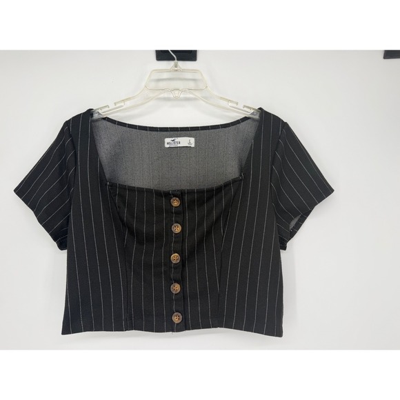 Hollister Tops - Hollister Crop Top Womens Large Black Pinstripe Excellent Button Front